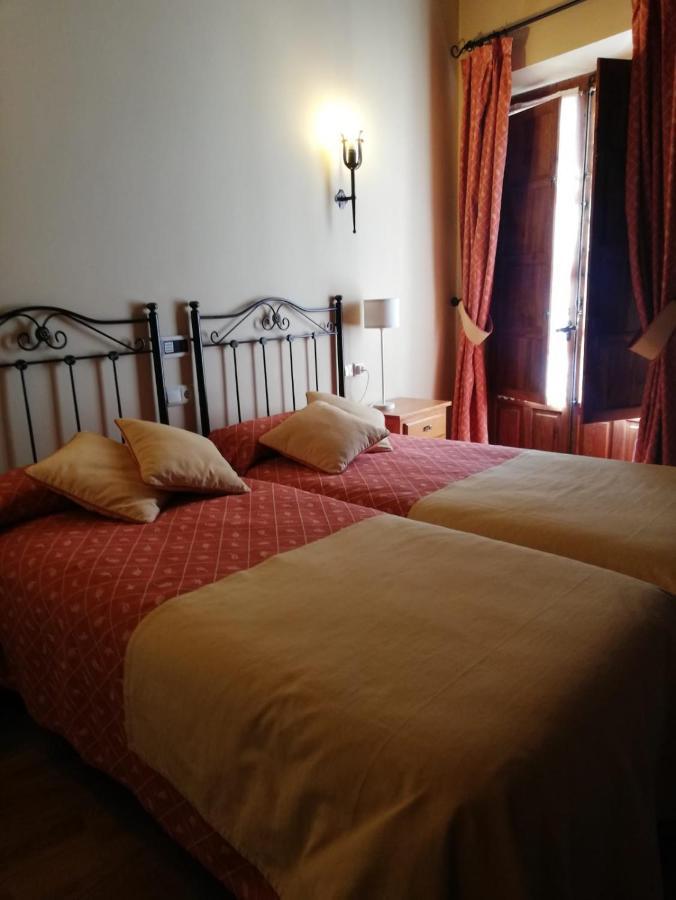 El Rincon Otel Cuéllar Dış mekan fotoğraf